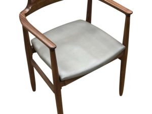 Kursi Cafe Minimalis Sederhana Braklye