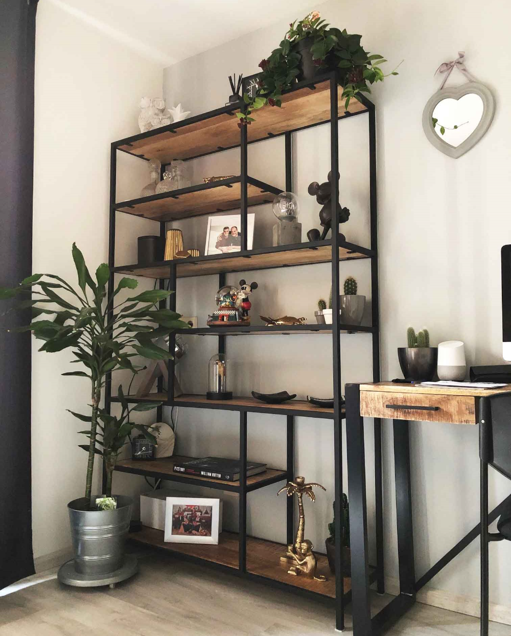 Rak Pajangan Industrial Serbaguna Sukabumi