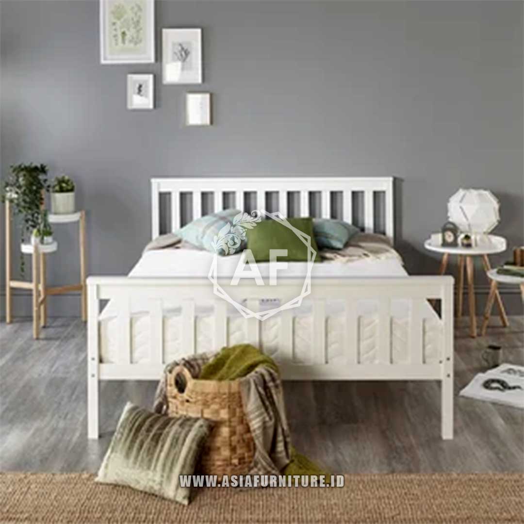 Dipan Putih Minimalis Jari Jari Ramping 2